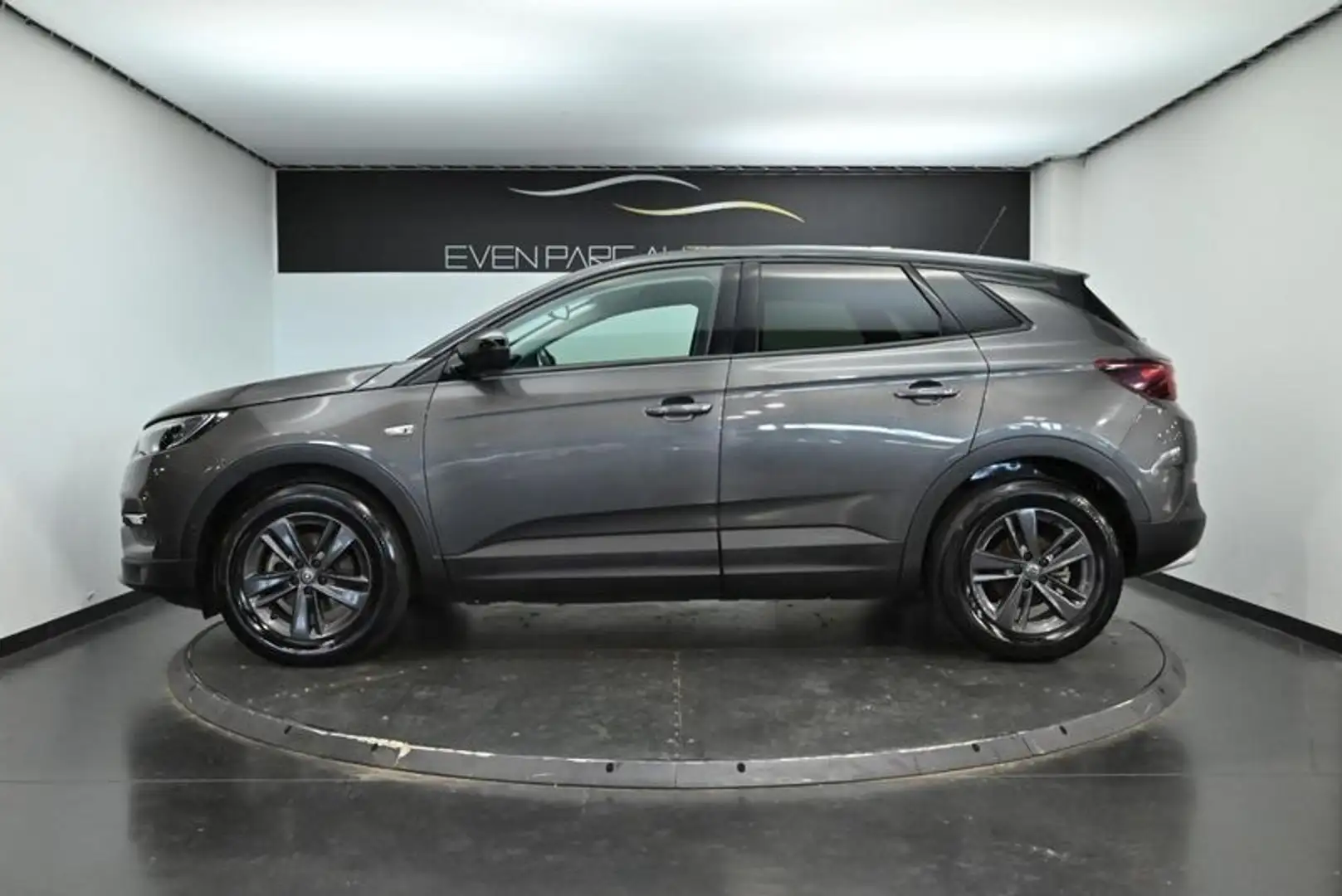 Opel Grandland X 1.5 Diesel 130 ch Design &amp; Tech - 2