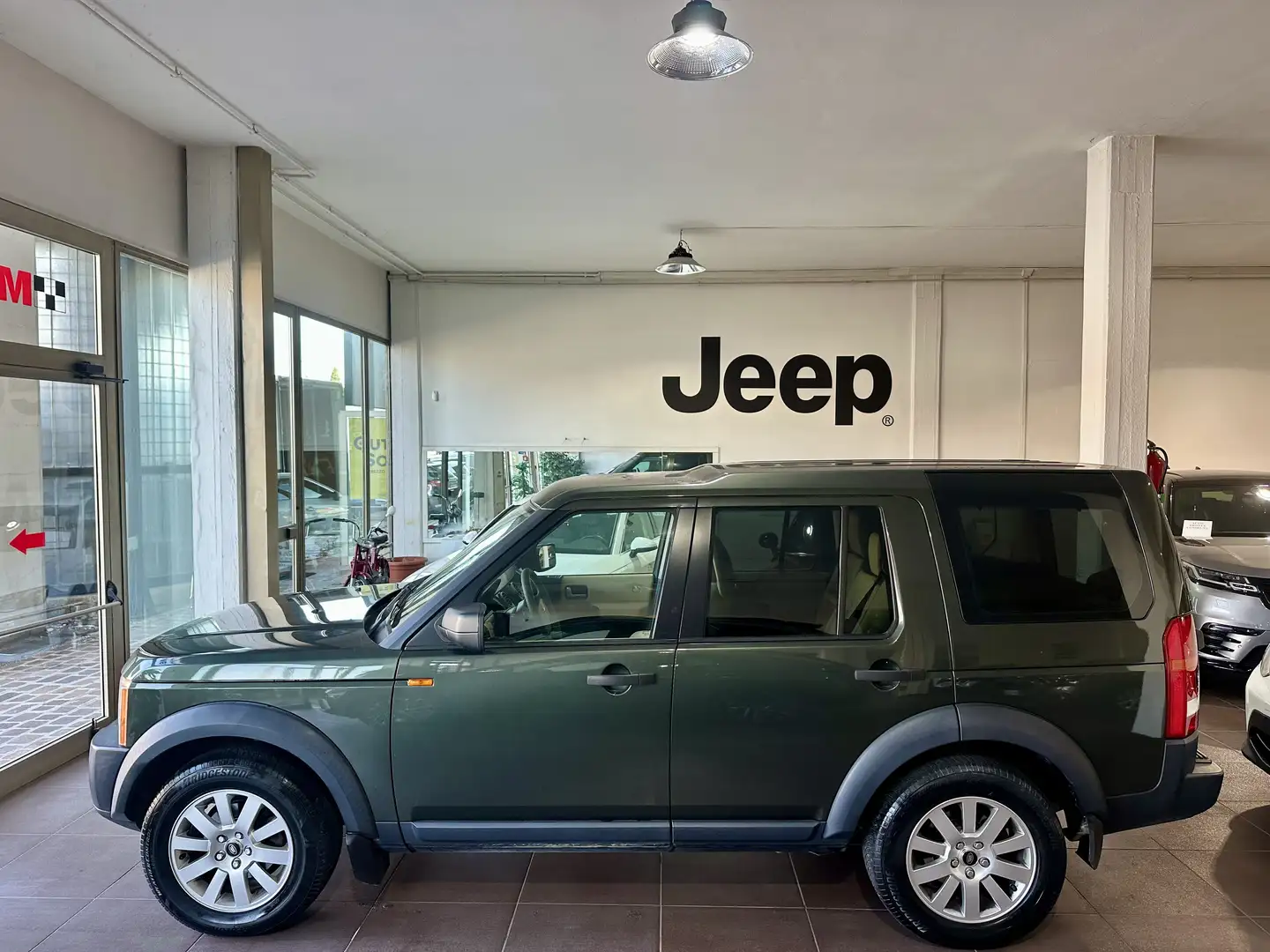 Land Rover Discovery 2.7 tdV6 Autocarro Svariati lavori fatti Verde - 2
