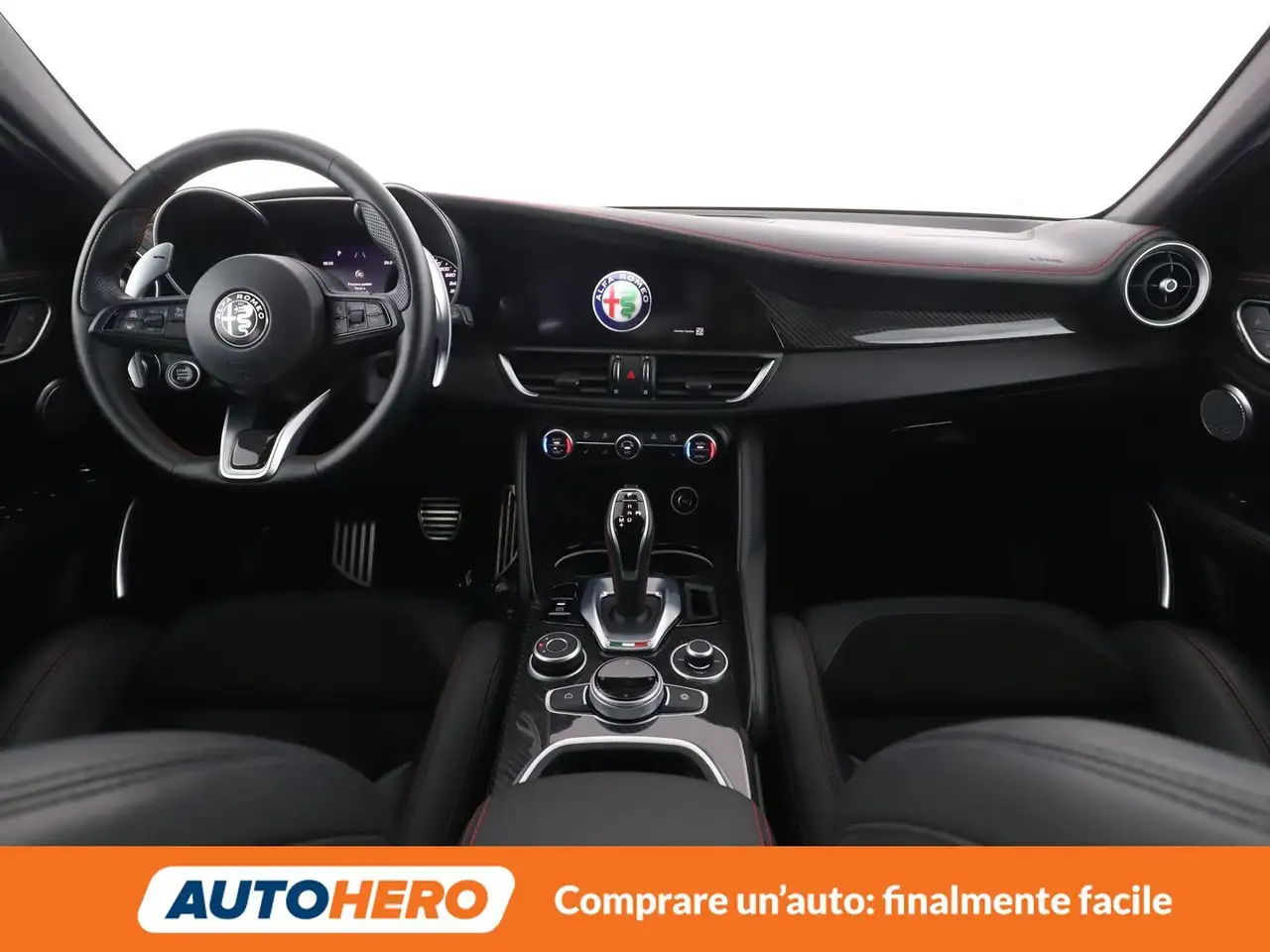 Alfa Romeo Giulia 2022 — фото 12