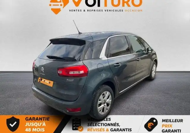 Citroen C4 Picasso view 3