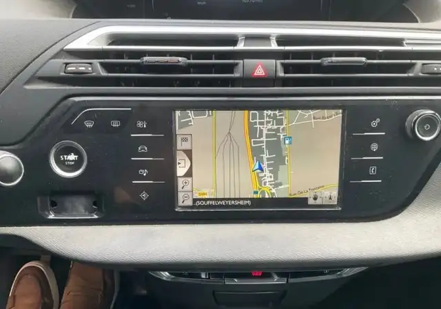 Citroen C4 Picasso view 9