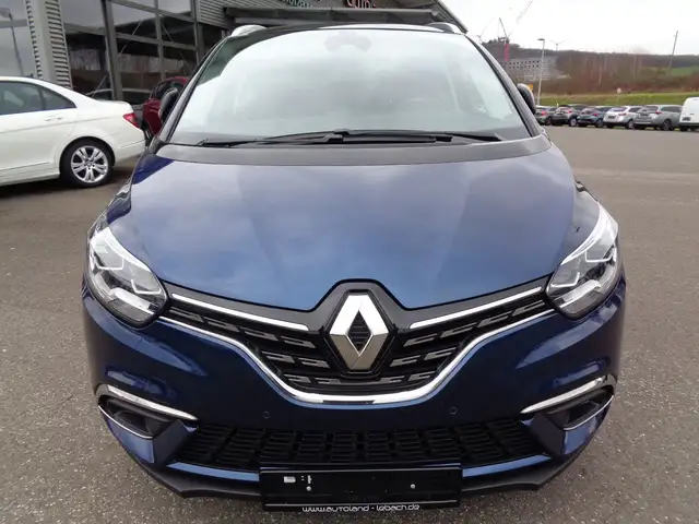Renault Scenic view 2