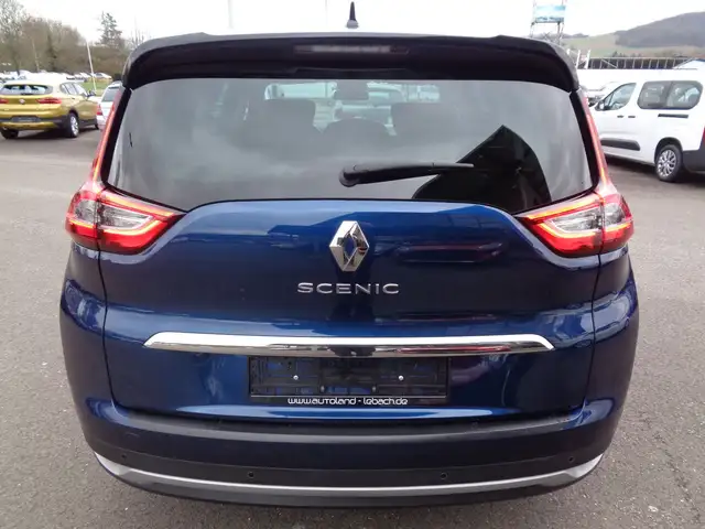 Renault Scenic view 5