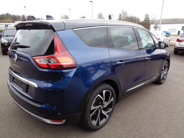 Renault Scenic view 4