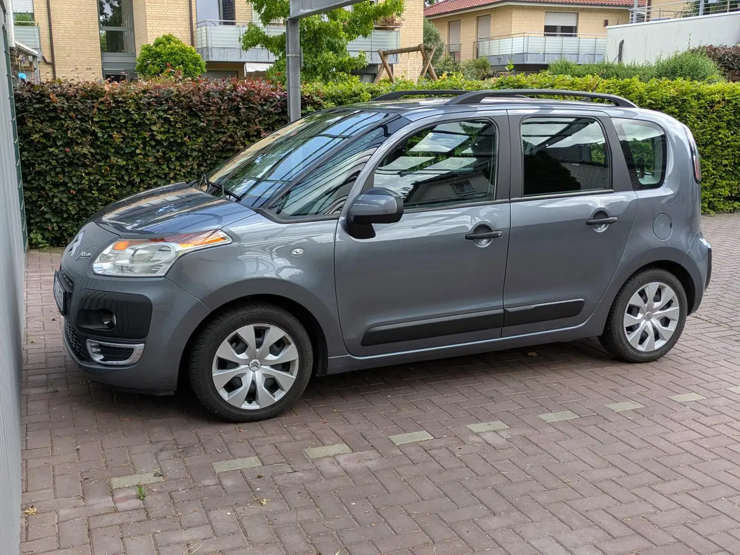 Citroen C3 Picasso C3 Picasso VTi 95 Tendance - Inserat lesen! Grau - 1