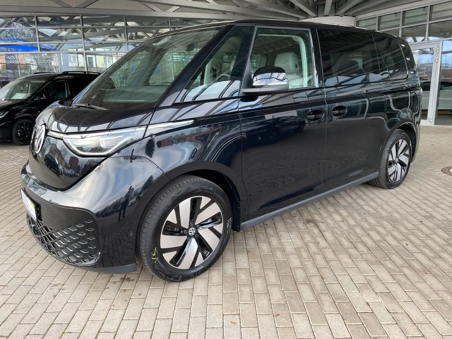 Volkswagen ID. Buzz 77 kWh 150 kW Pro Noir - 2