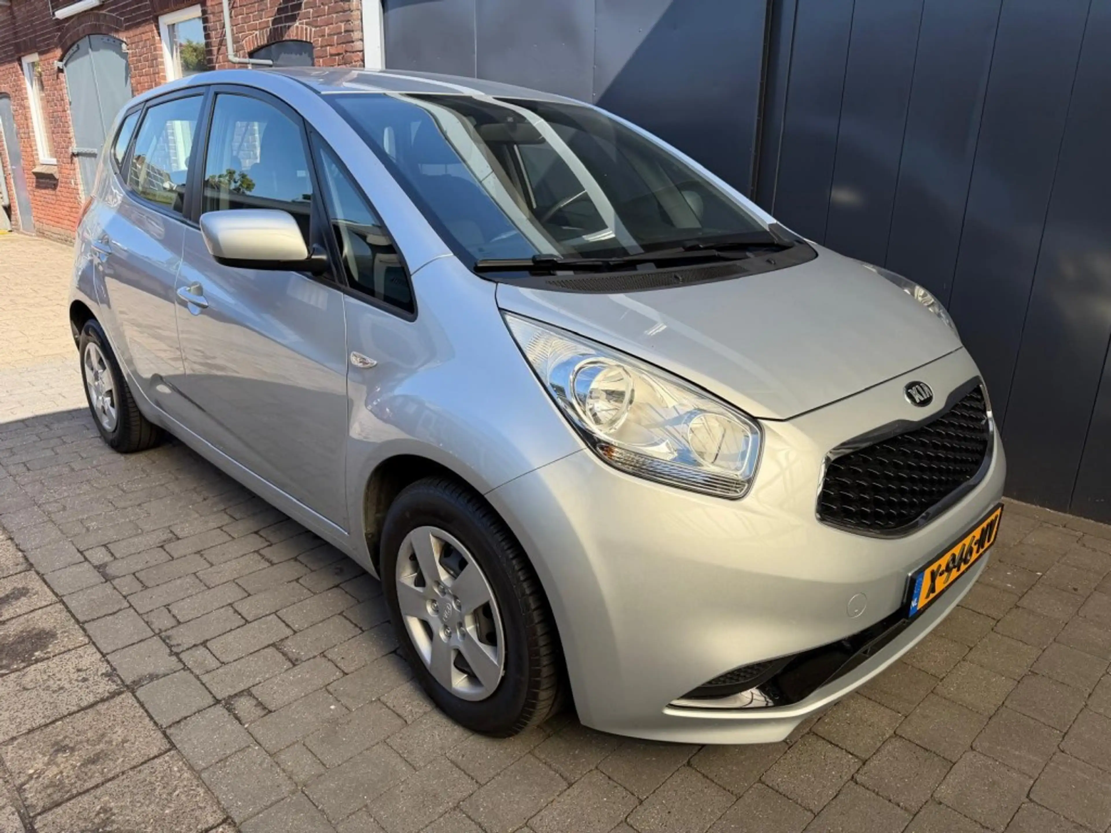 Kia Venga 1.4 CVVT EDITION — photo 3