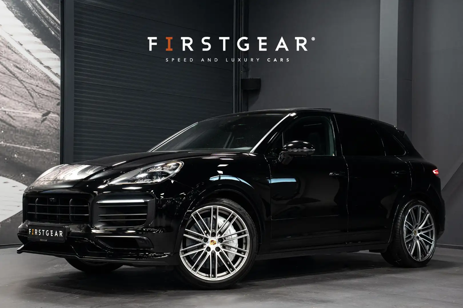Porsche Cayenne 3.0 E-Hybrid *Sport-Chrono / Sport-Design / Panora Schwarz - 1