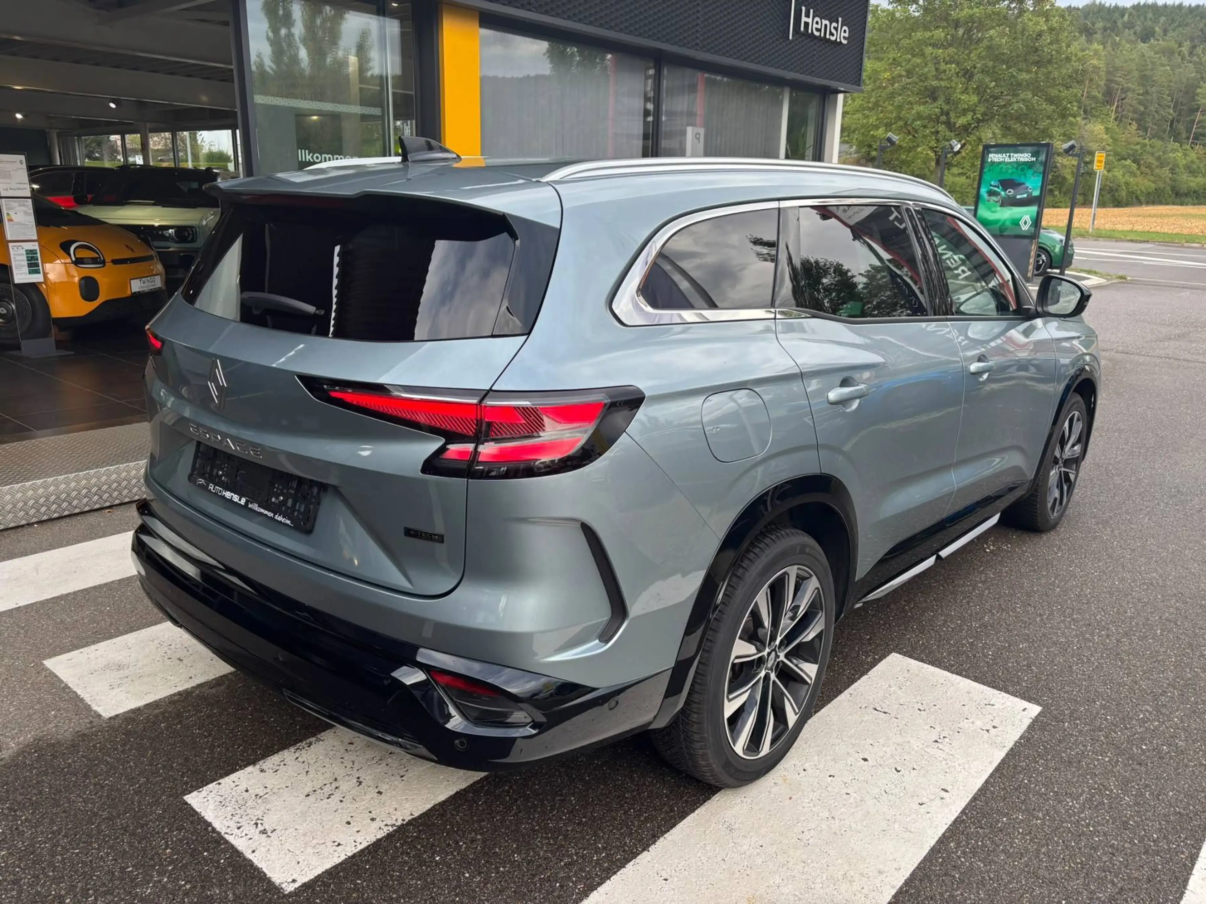 Renault Espace VI Techno E-Tech Hybrid 7 Sitzer — photo 6