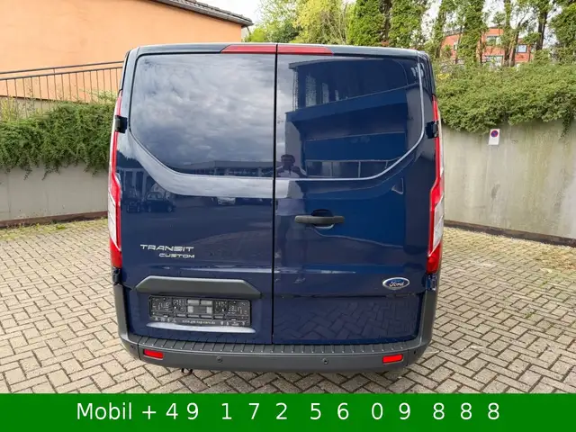 Ford Transit Custom view 3