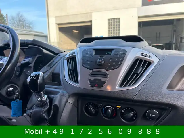Ford Transit Custom view 14