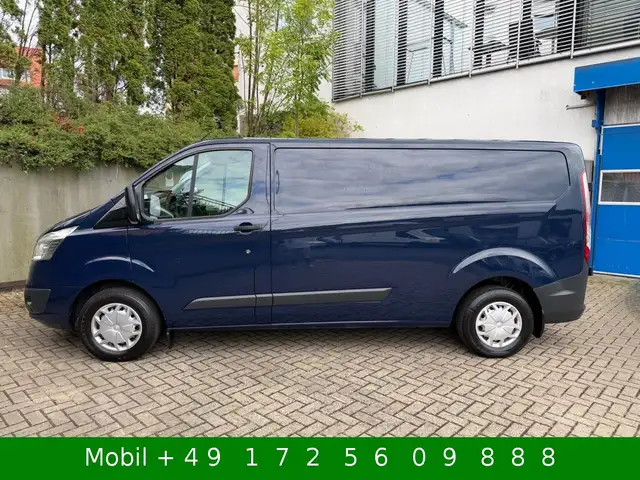 Ford Transit Custom view 9
