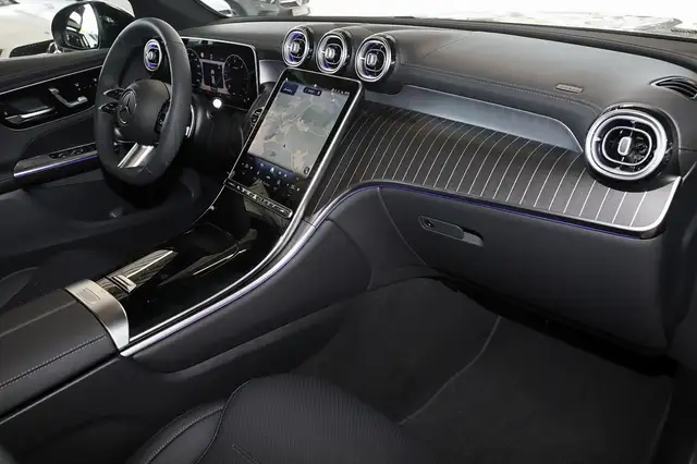 Mercedes-Benz GLC view 8