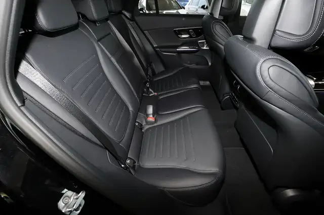 Mercedes-Benz GLC view 6