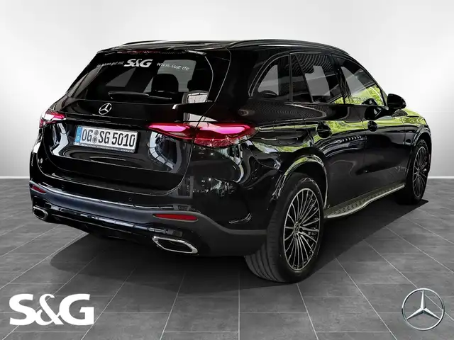 Mercedes-Benz GLC view 2