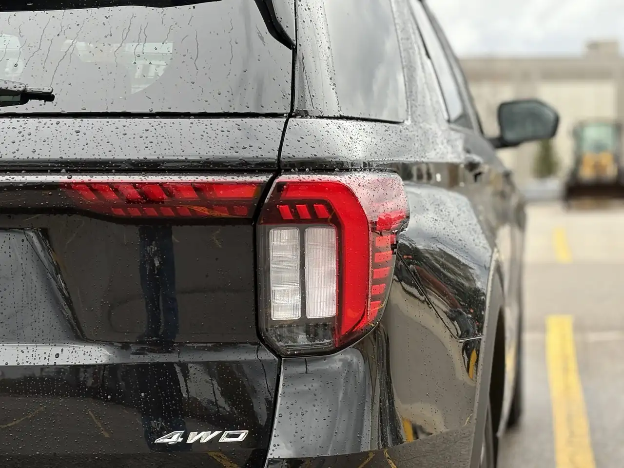 Ford Explorer снимка Ford Explorer