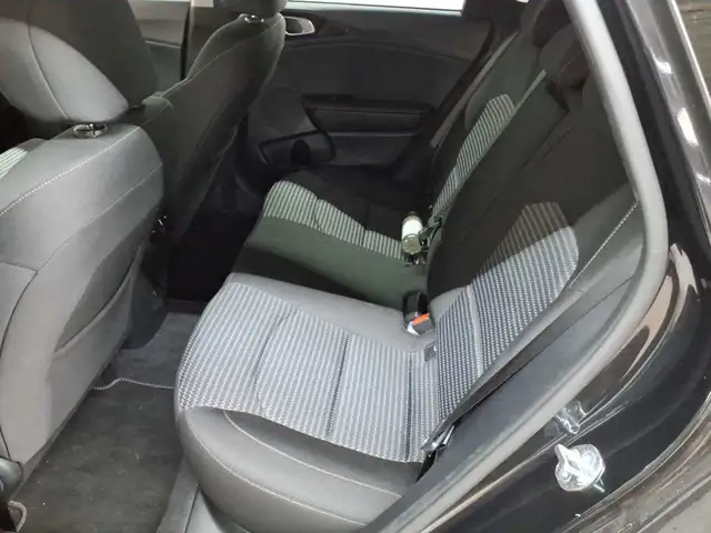 Kia Ceed view 13