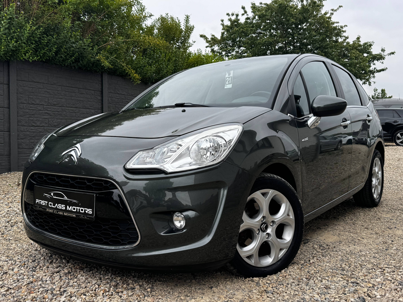 Citroen C3 C3 1.6 HDi Exclusive FAP - CRUISE CONTROL - RADAR DE RECUL - NAVI - AUX - CARNET D'ENTRETIEN — photo 2