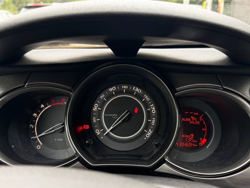 Citroen C3 C3 1.6 HDi Exclusive FAP - CRUISE CONTROL - RADAR DE RECUL - NAVI - AUX - CARNET D'ENTRETIEN — photo 15