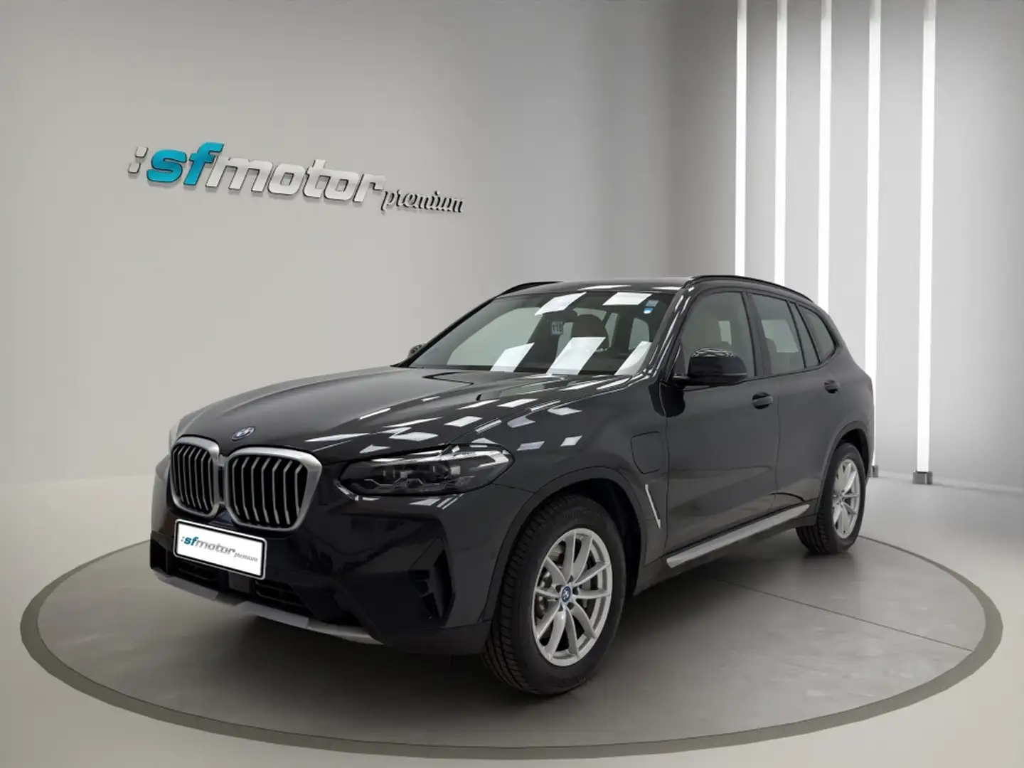 BMW X3 xDrive 30e xLine Gris - 1