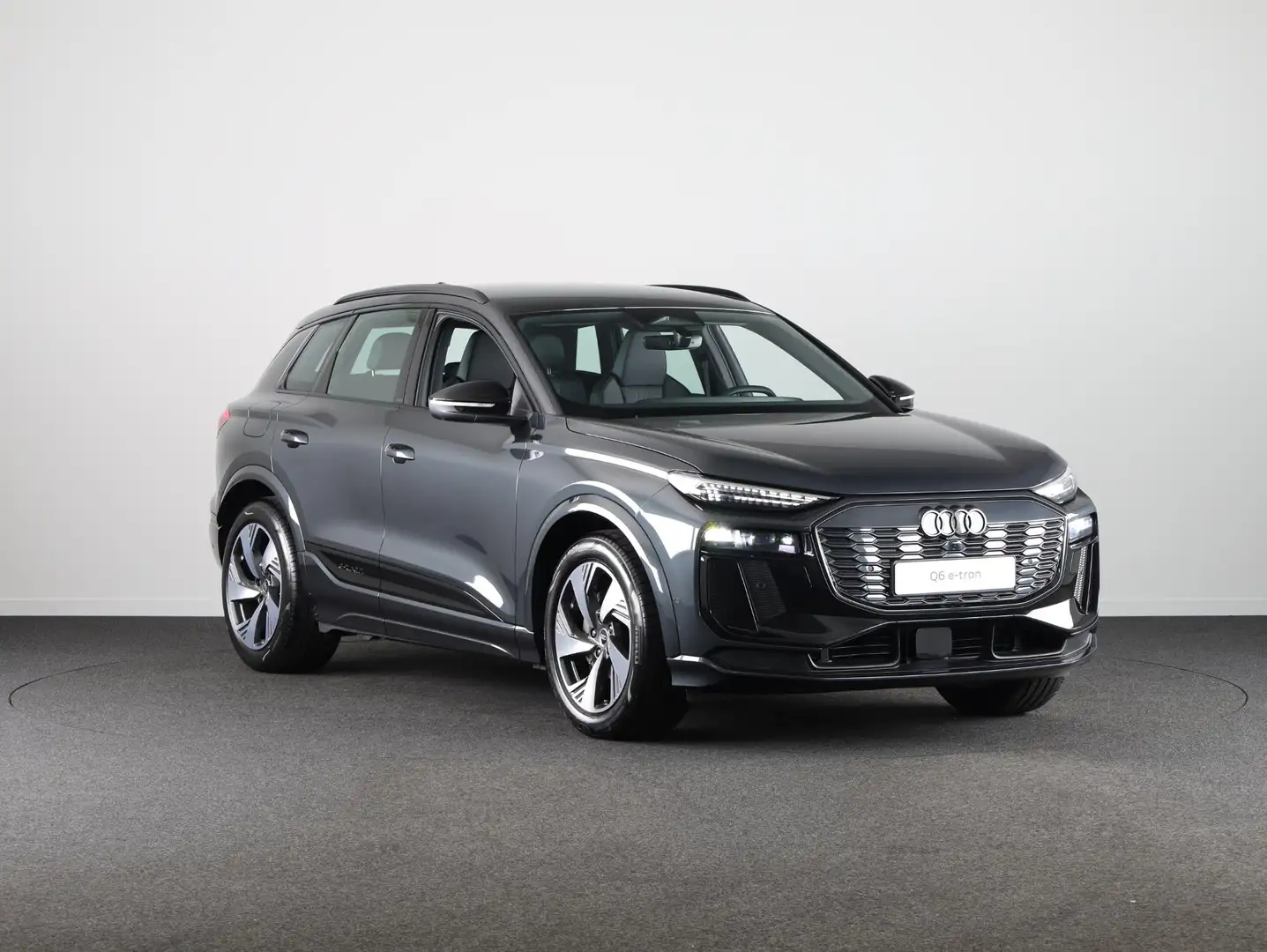Audi Q6 S edition performance 100 kWh adaptive air suspens Gri - 2