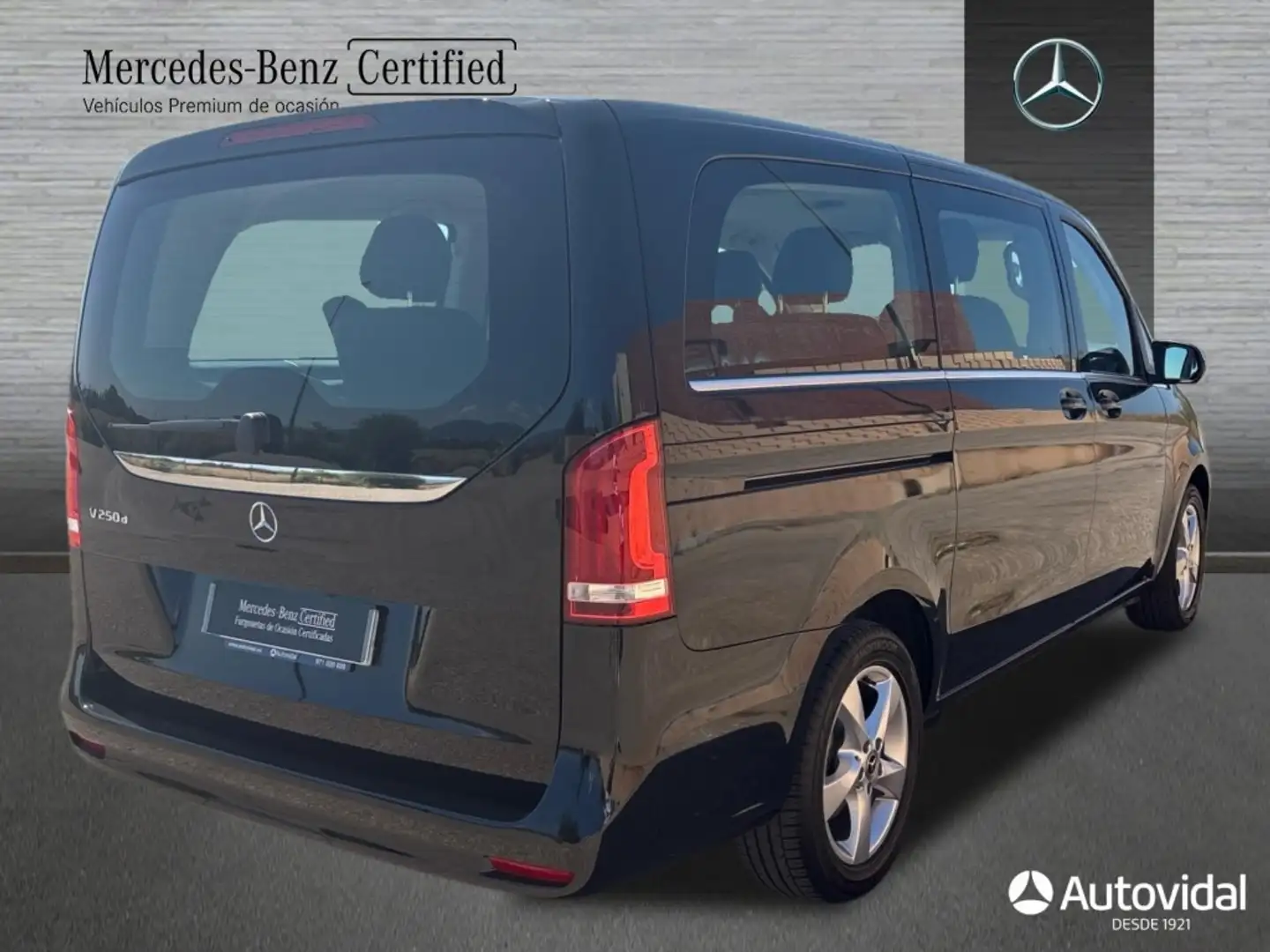 Mercedes-Benz V -CLASS 250 D AVANTGARDE LWB 190 5P Negro - 2