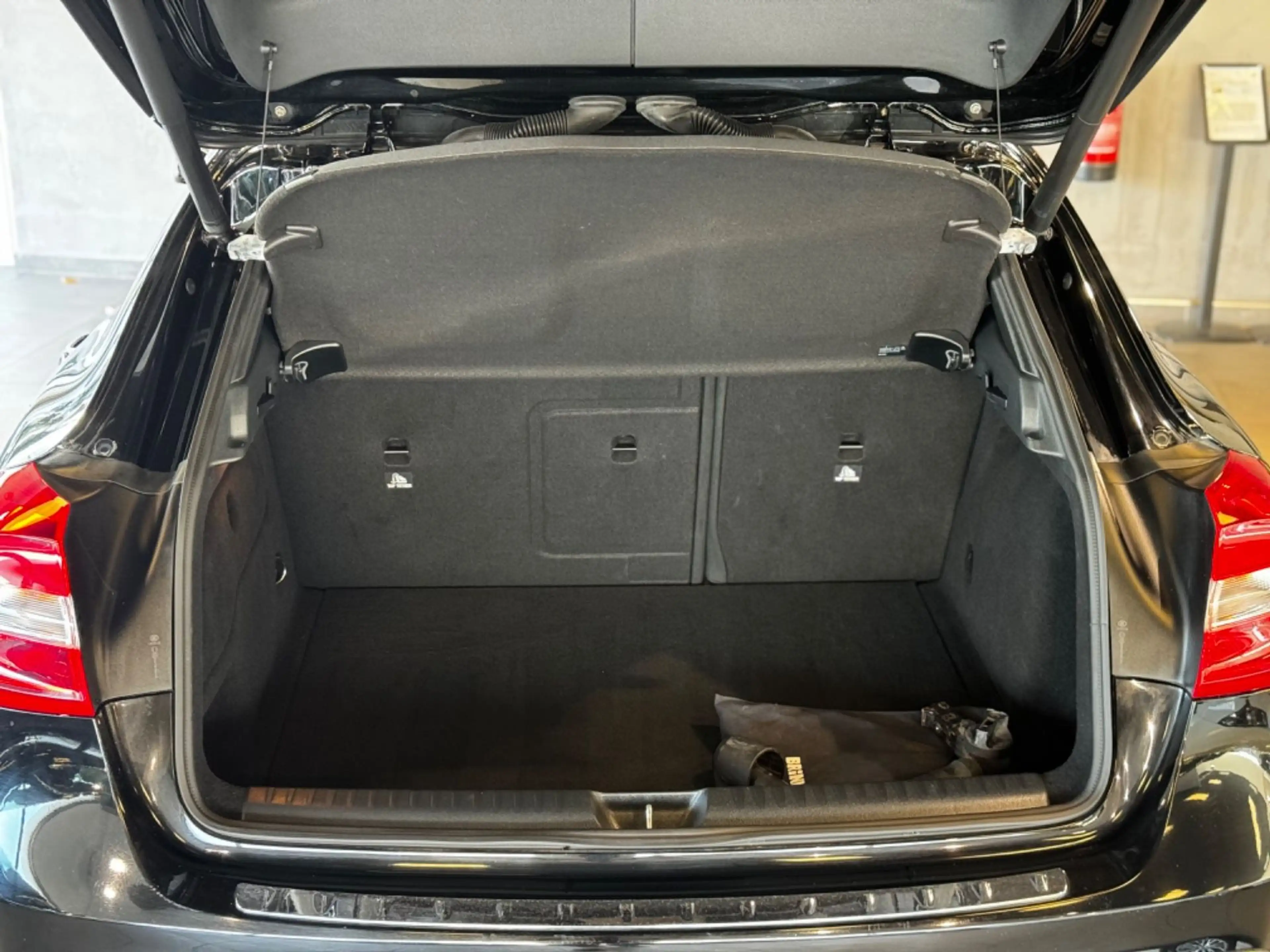 Mercedes-Benz GLA 200 |KAMERA|SHZ|AHK| — photo 15