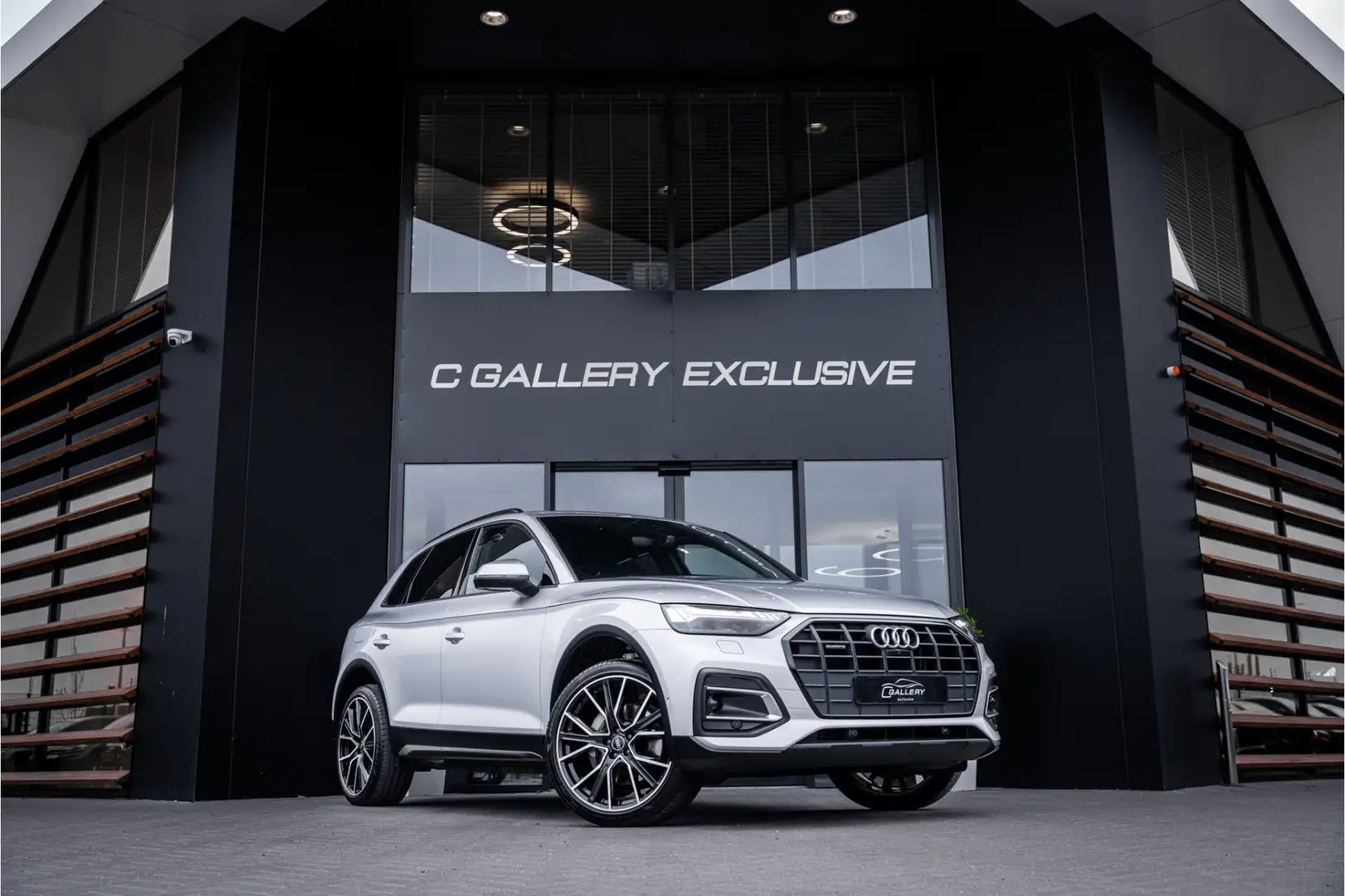 Audi Q5 50 TFSI e Pro Line - Panorama | RS Seats | B&O | M Silver - 1