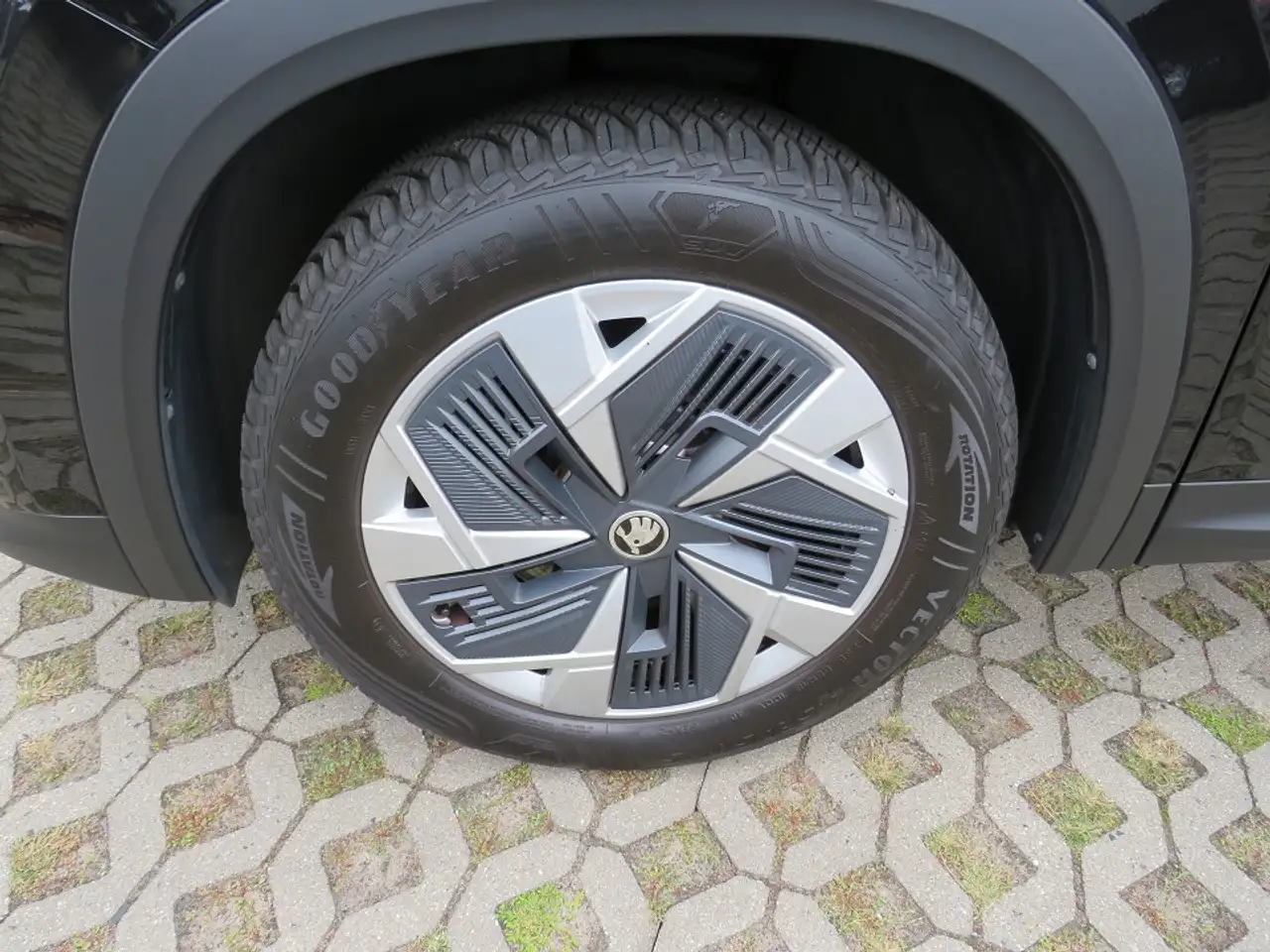 Skoda Kodiaq DSG mHEV NAVI PANORAMA MATRIX LED DYNAMIC LIGHT AS, миниатюра 20