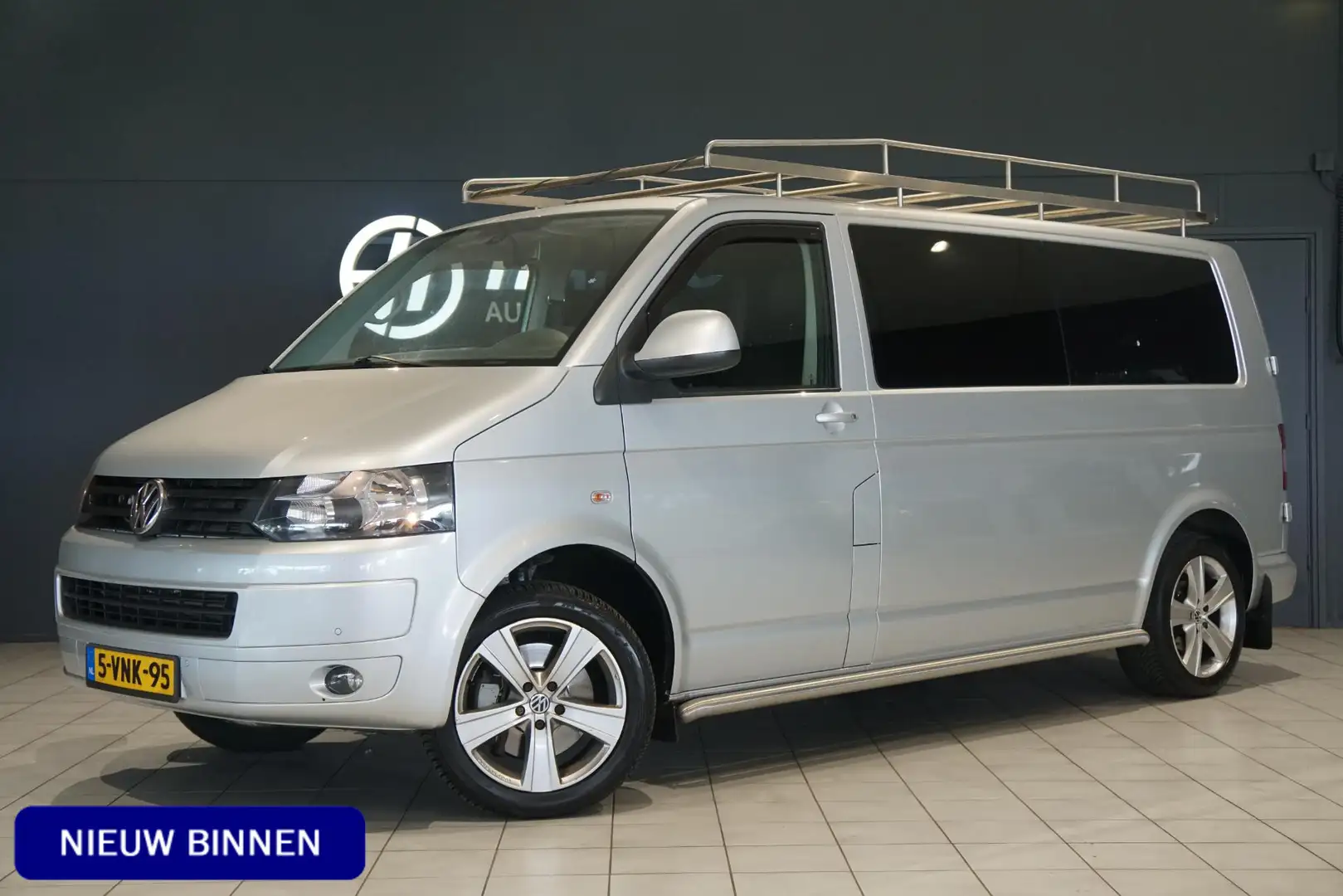 Volkswagen T5 Transporter 2.0 TDI L2H1 4Motion DC Comfortline Limited Ed. 18 Zilver - 1