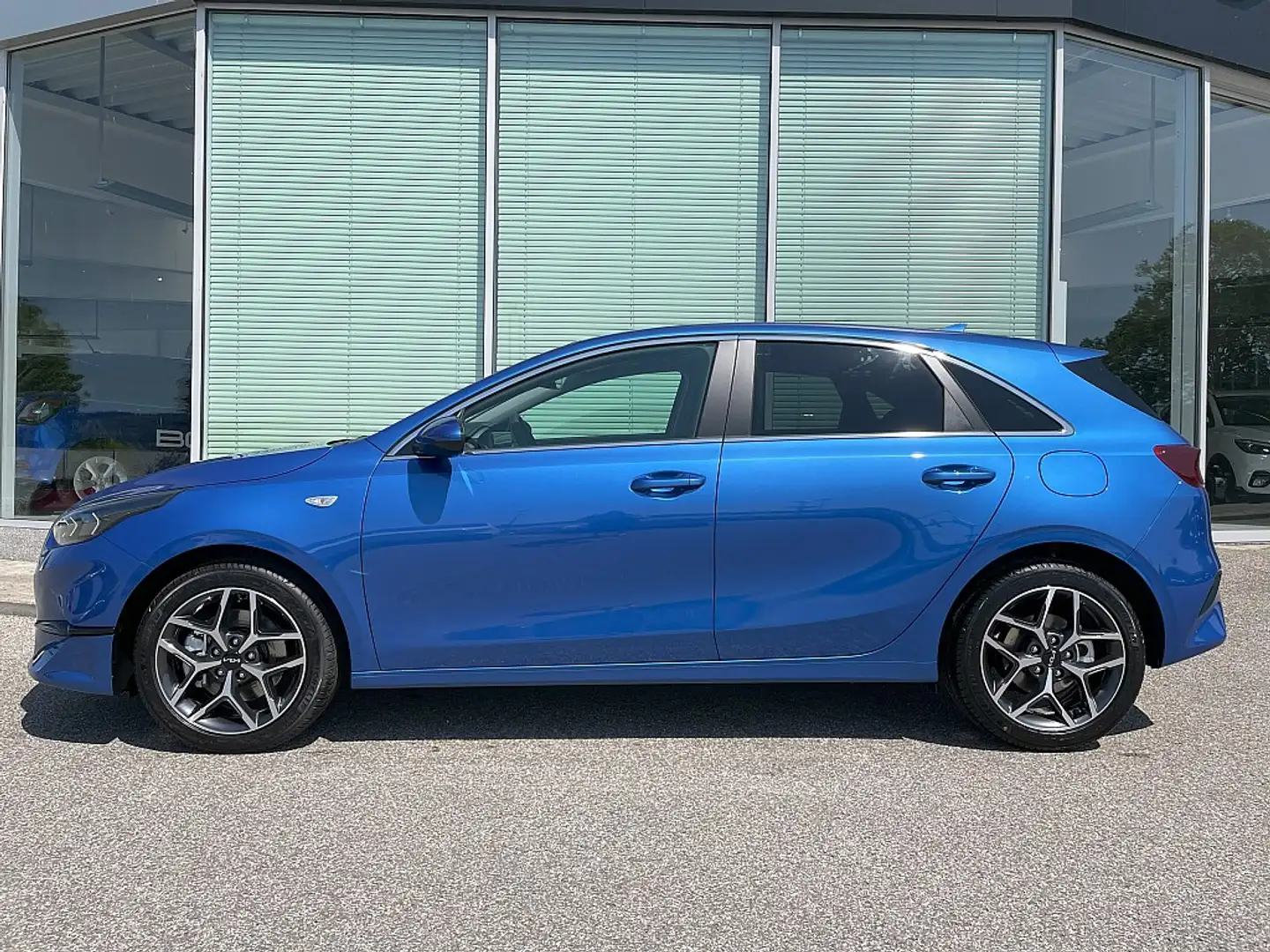 Kia Ceed / cee'd ceed 1,5 TGDI Silber + P2 Bleu - 2