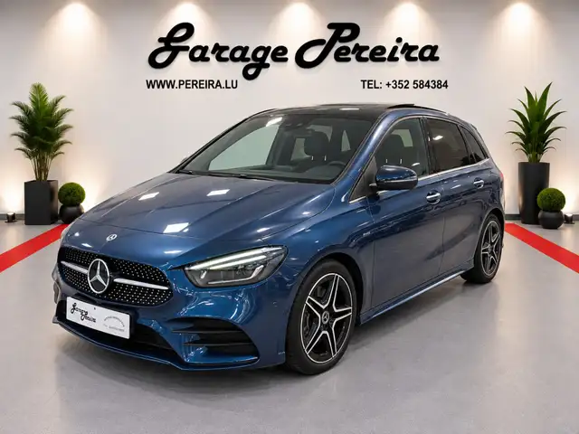 Mercedes-Benz B-Class view 2