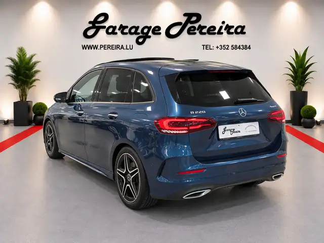 Mercedes-Benz B-Class view 3