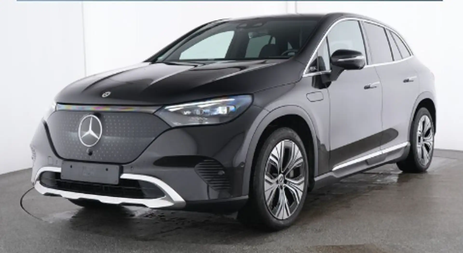 Mercedes-Benz EQE SUV 300 Noir - 1