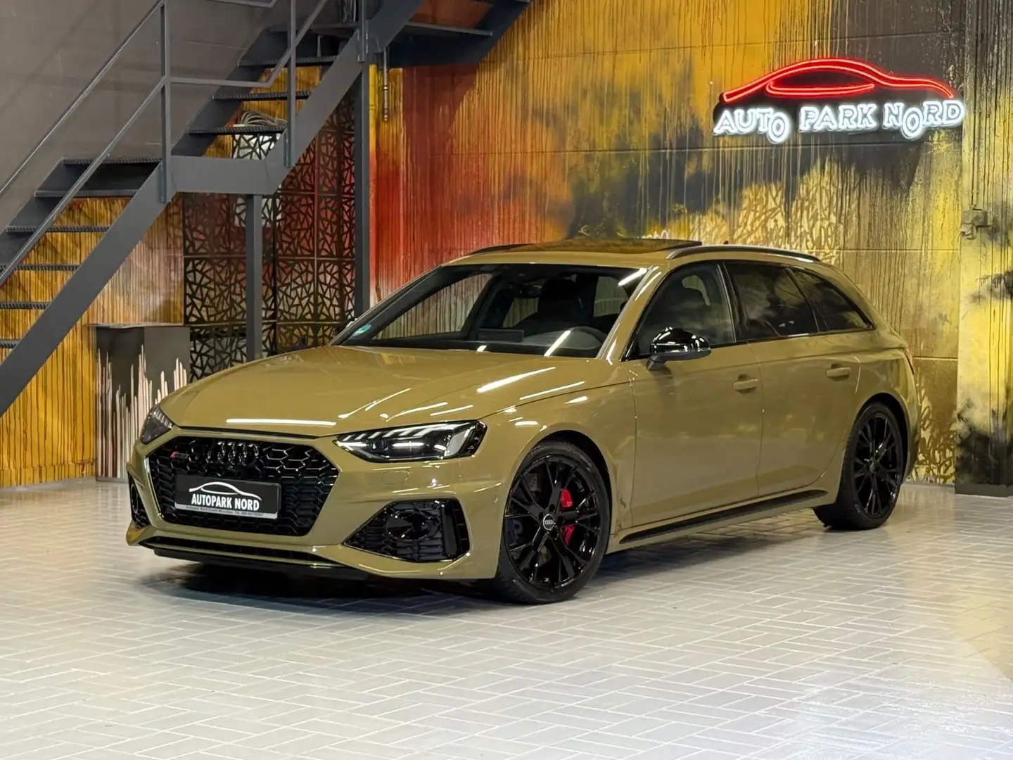 Audi RS4 2.9 TFSI quattro~HEAD-UP~B&O~KAMERA 360~PANO Vert - 1
