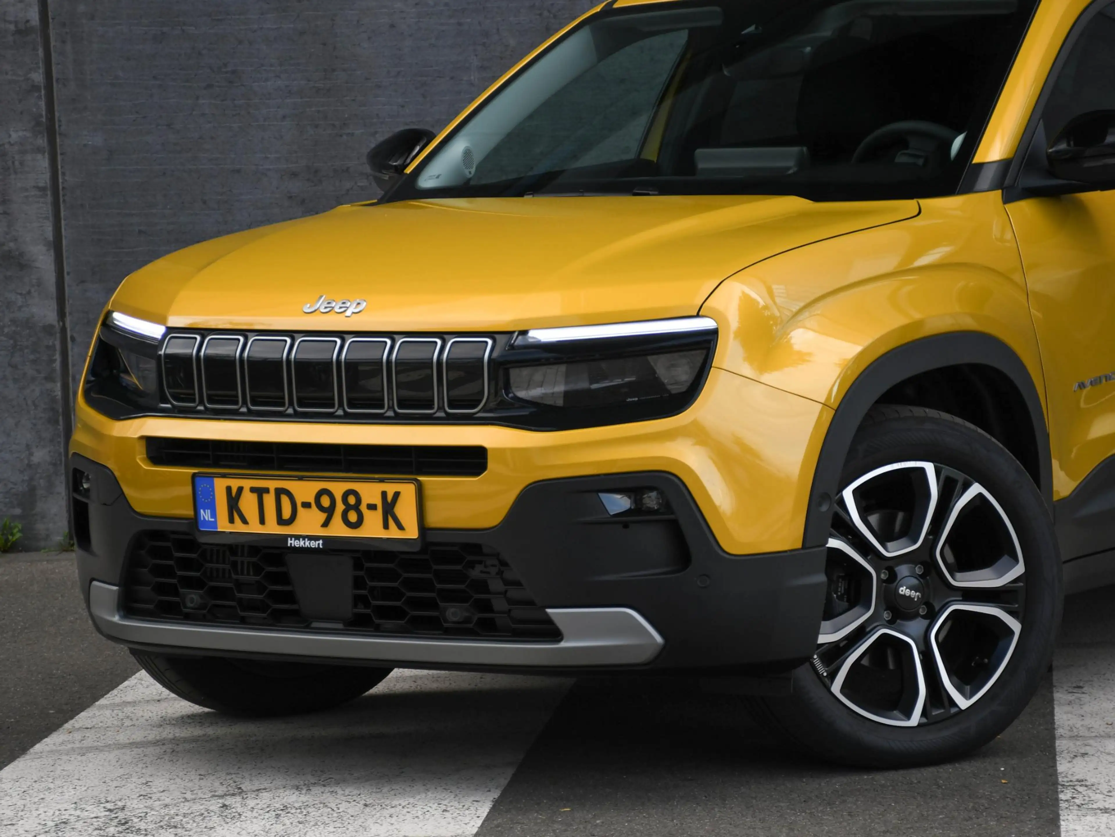 Jeep Avenger Summit 1.2 e-Hybrid 110pk Automaat JBL | ADAP. CRU — photo 2