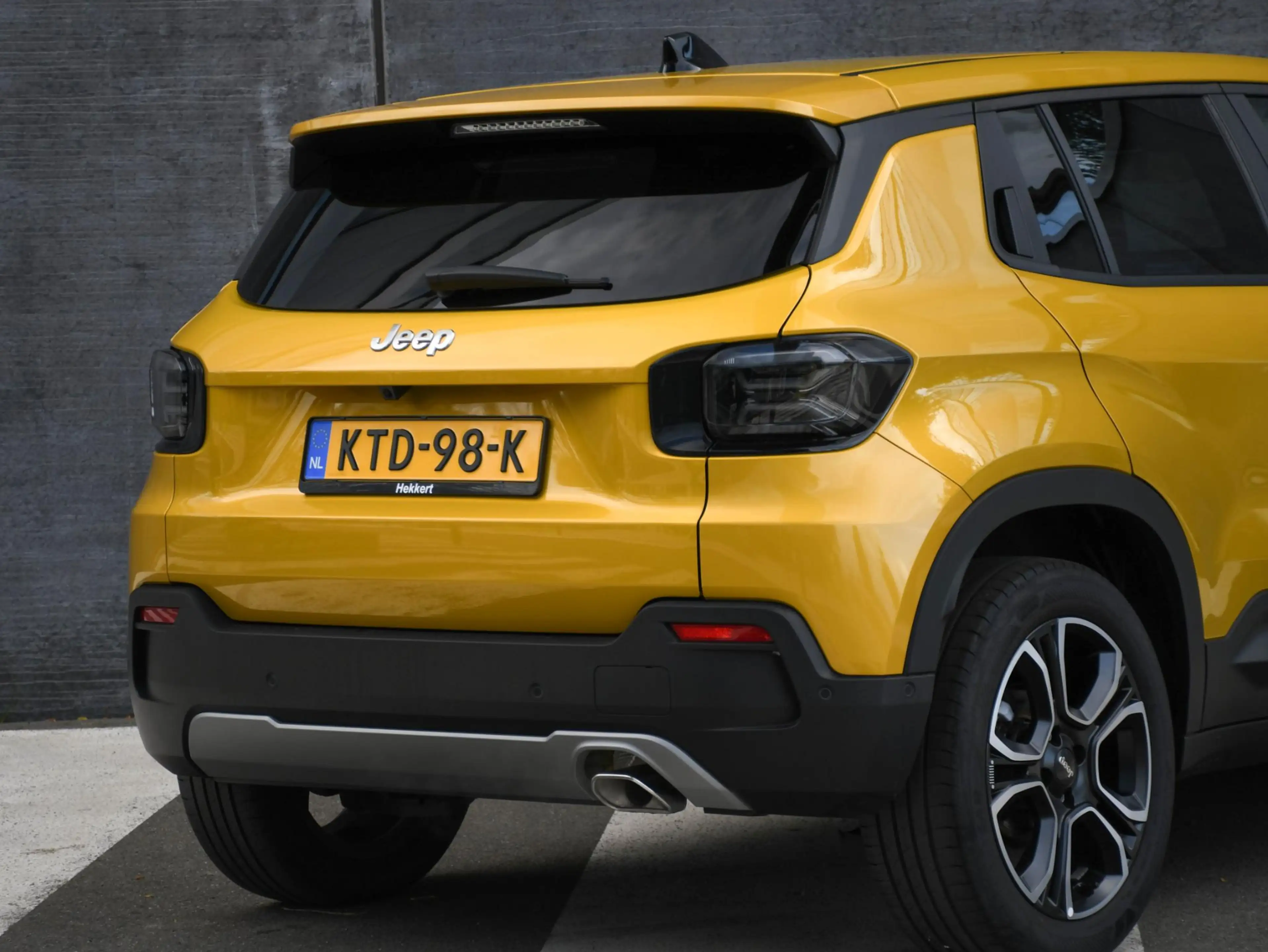 Jeep Avenger Summit 1.2 e-Hybrid 110pk Automaat JBL | ADAP. CRU — photo 6