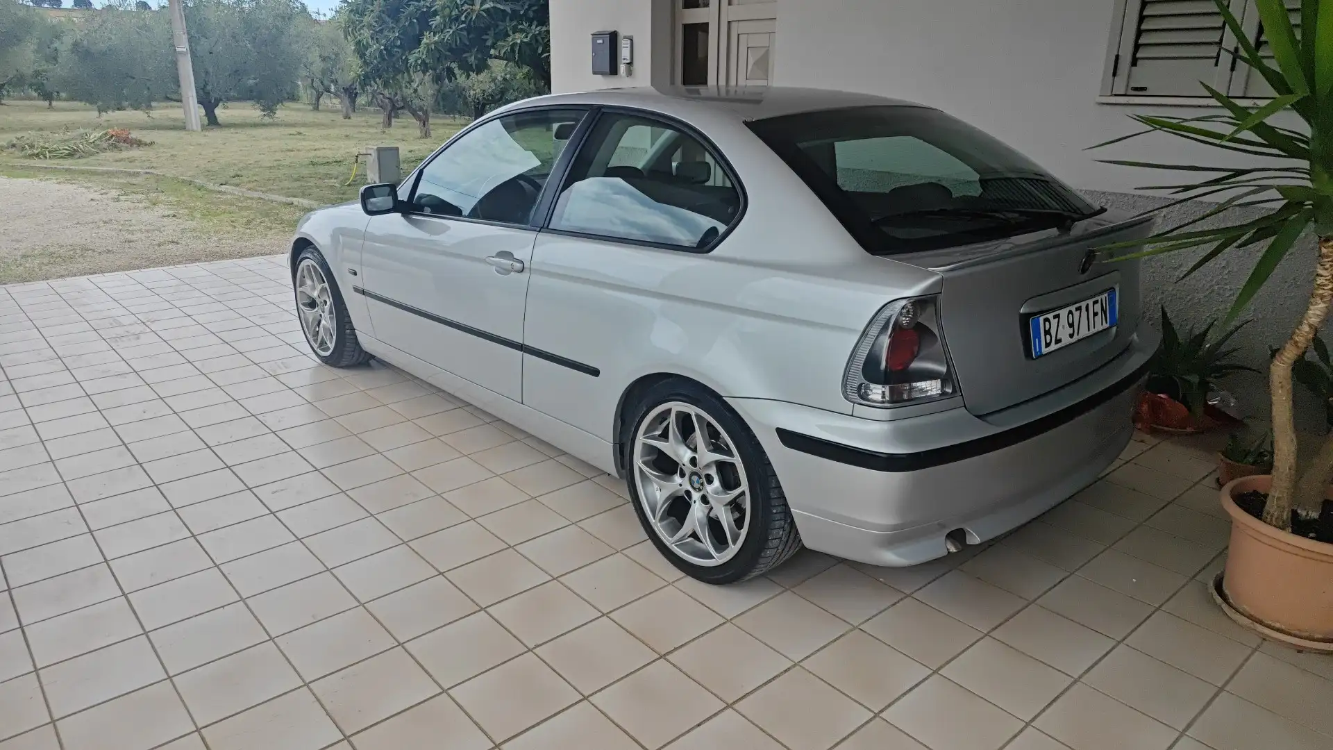 BMW 320 320td Compact City 150cv - 2