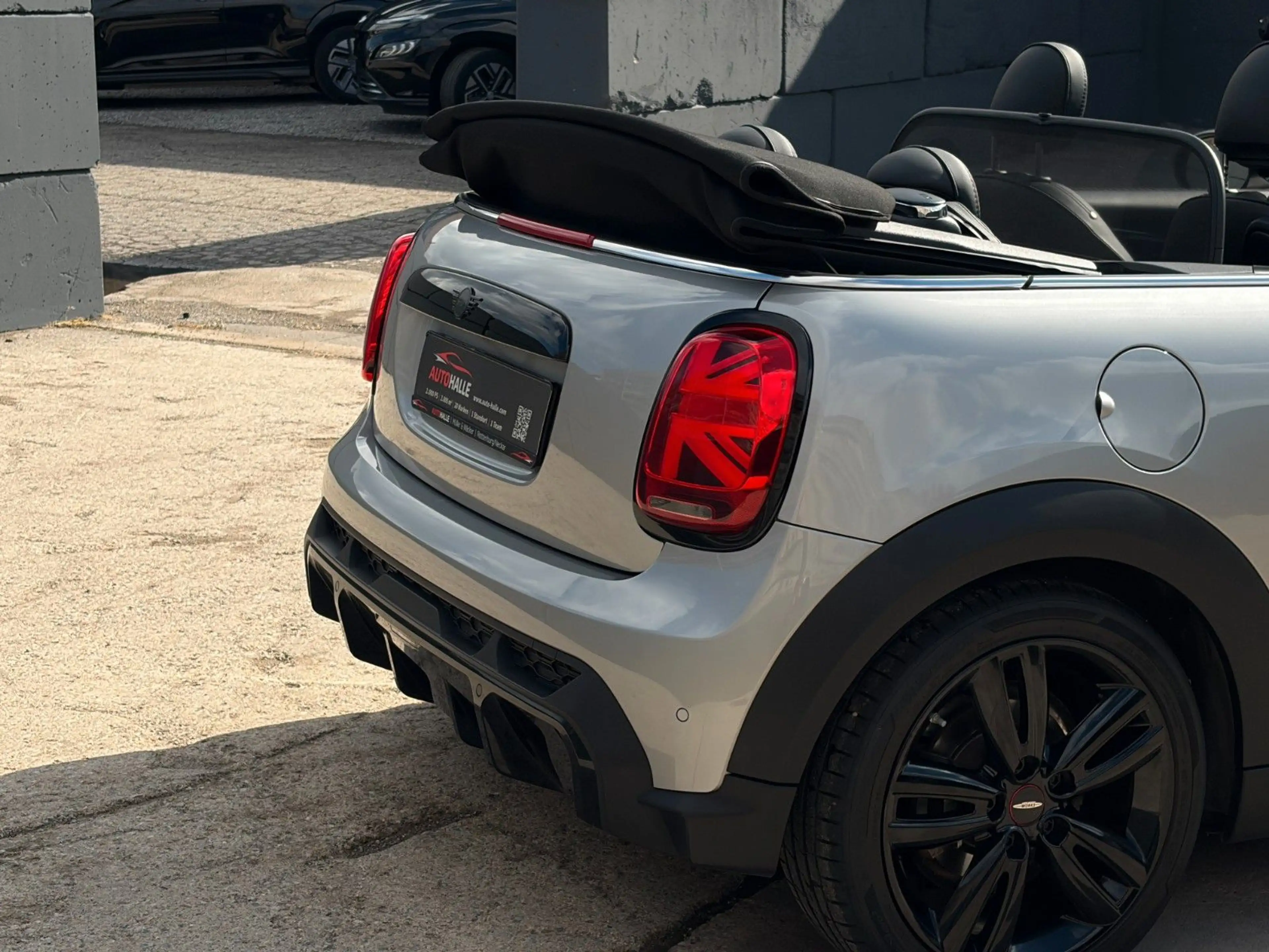 MINI Cooper Cabrio JCW-Trim CarPlay Navigation LHZ — photo 9