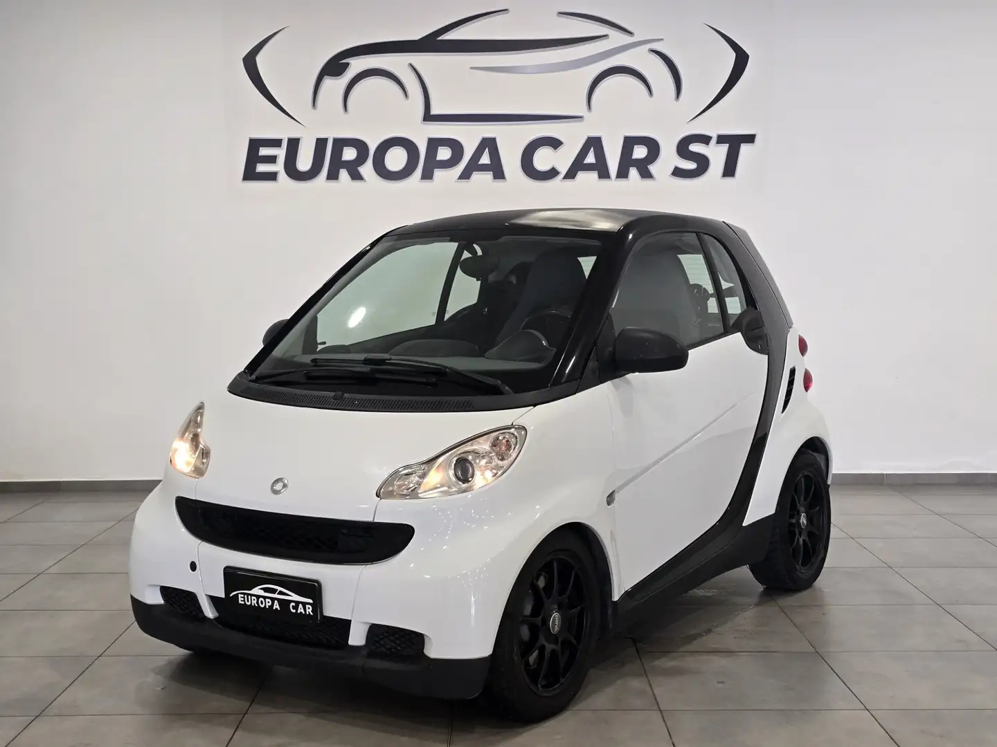 smart forTwo 1000 52 kW coupé limited one White - 1