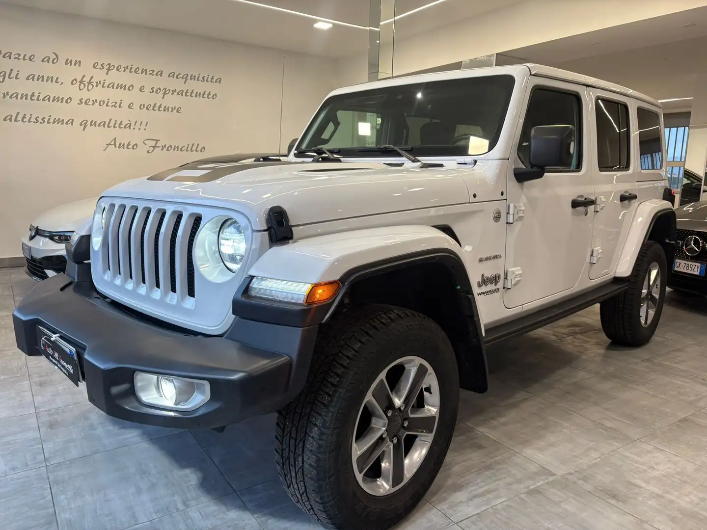 Jeep Wrangler Unlimited 2.2 mjt II Sahara auto Weiß - 2