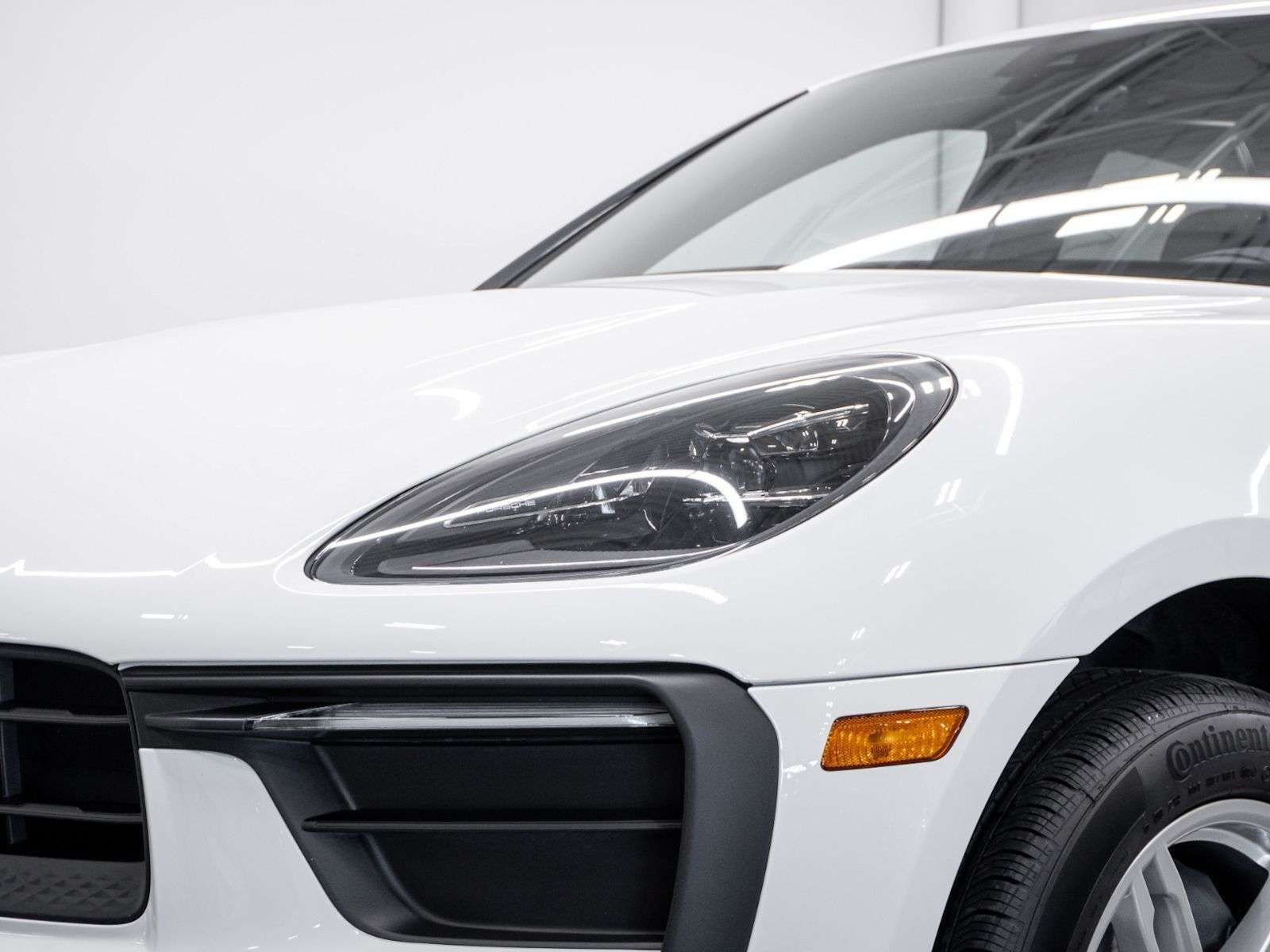 2025 Porsche Macan | Full Front PPF, Low Mileage, Premium Package Plu thumb 12