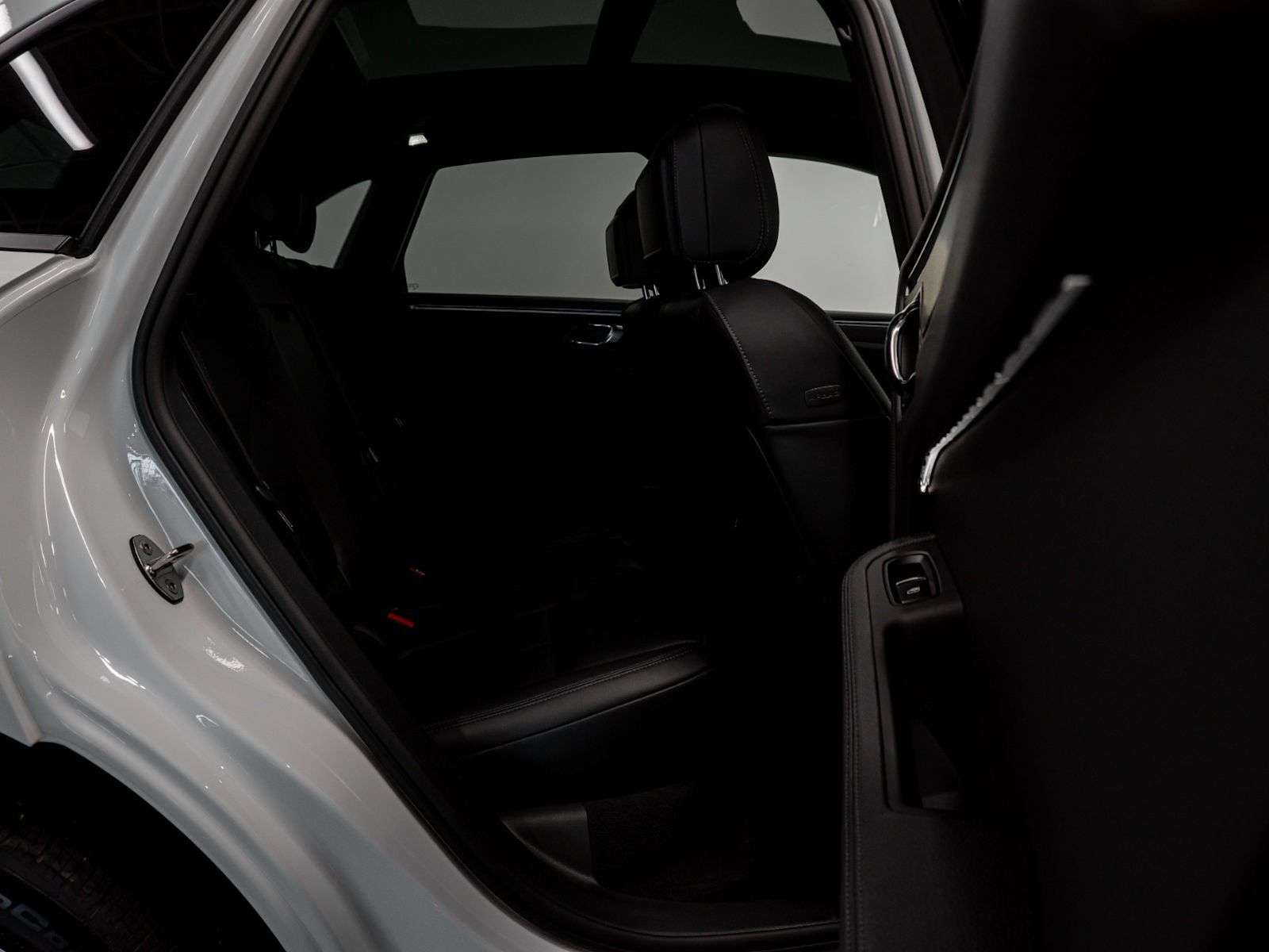 2025 Porsche Macan | Full Front PPF, Low Mileage, Premium Package Plu thumb 18