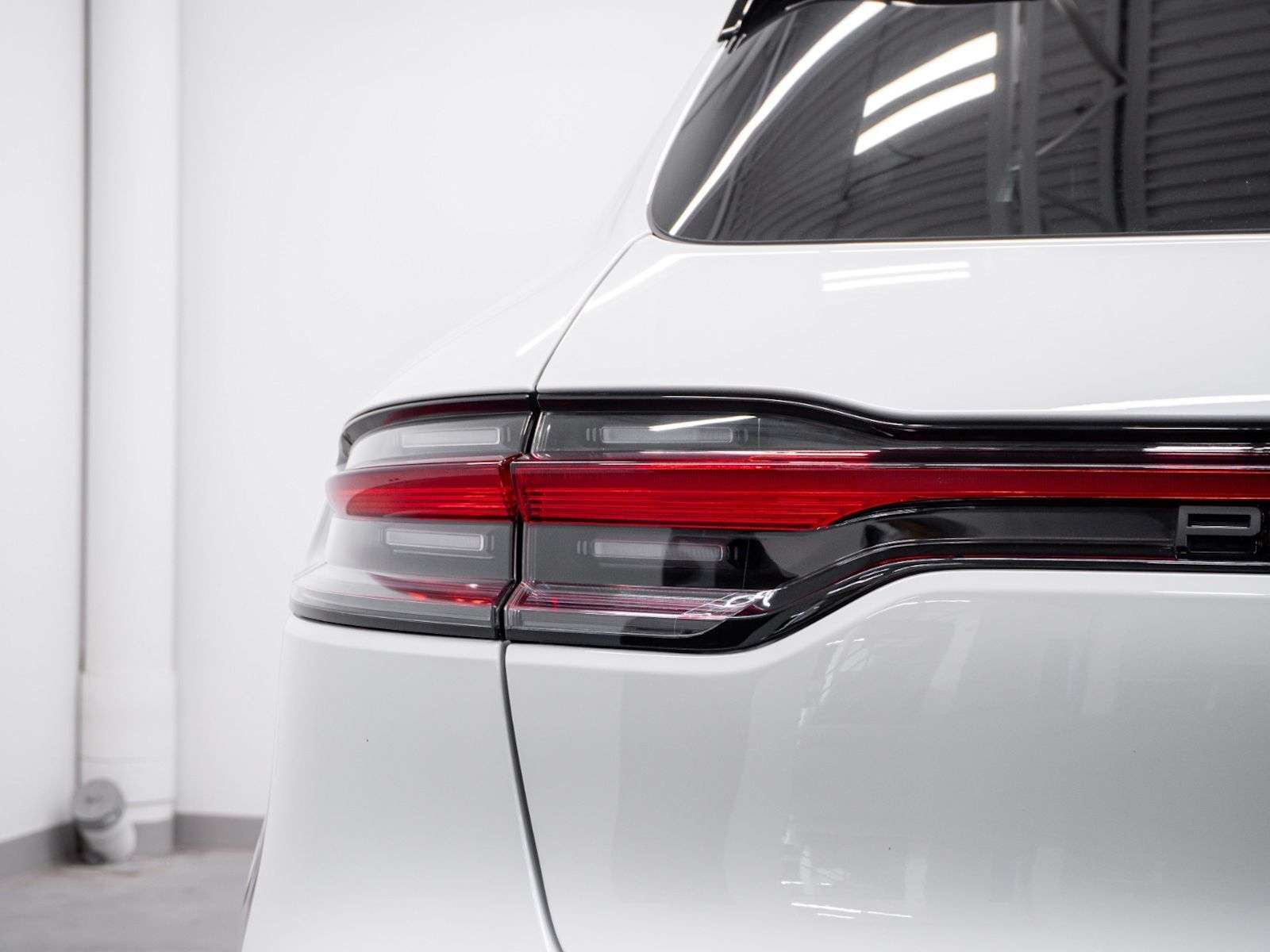 2025 Porsche Macan | Full Front PPF, Low Mileage, Premium Package Plu thumb 13