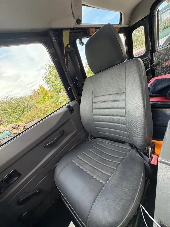 Land Rover Defender 2.5 Td5 90, foto 9