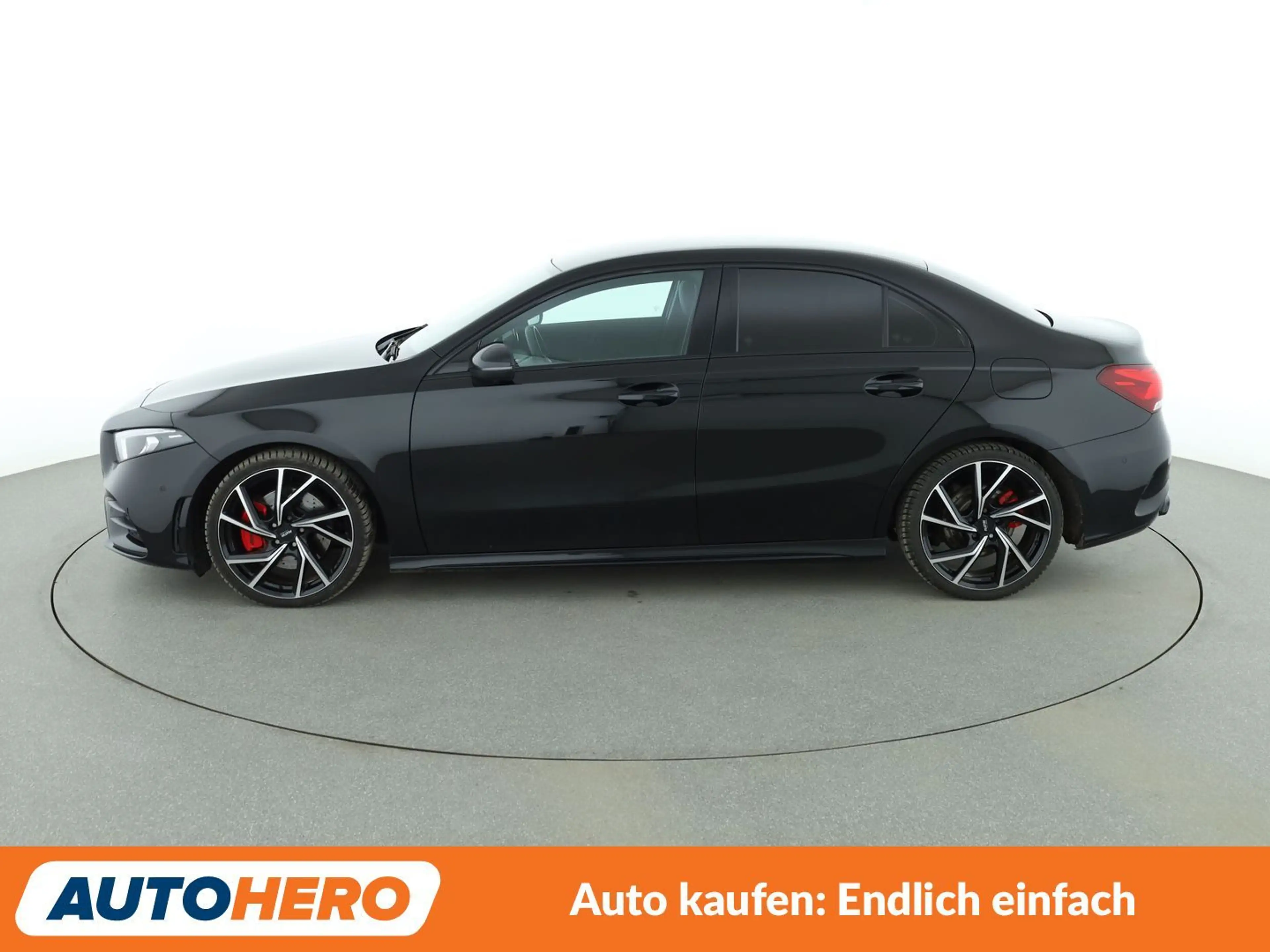 Mercedes-Benz A 220 AMG Line Aut.*LED*NAVI*TEMPO*PDC*SHZ*KLIMA* — photo 3