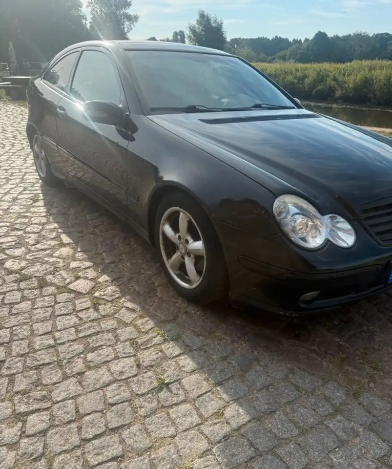 Mercedes-Benz C 200 Kompressor Sportcoupe, foto 1