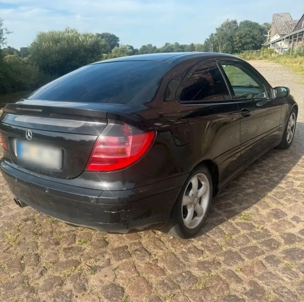 Mercedes-Benz C 200 Kompressor Sportcoupe, foto 3