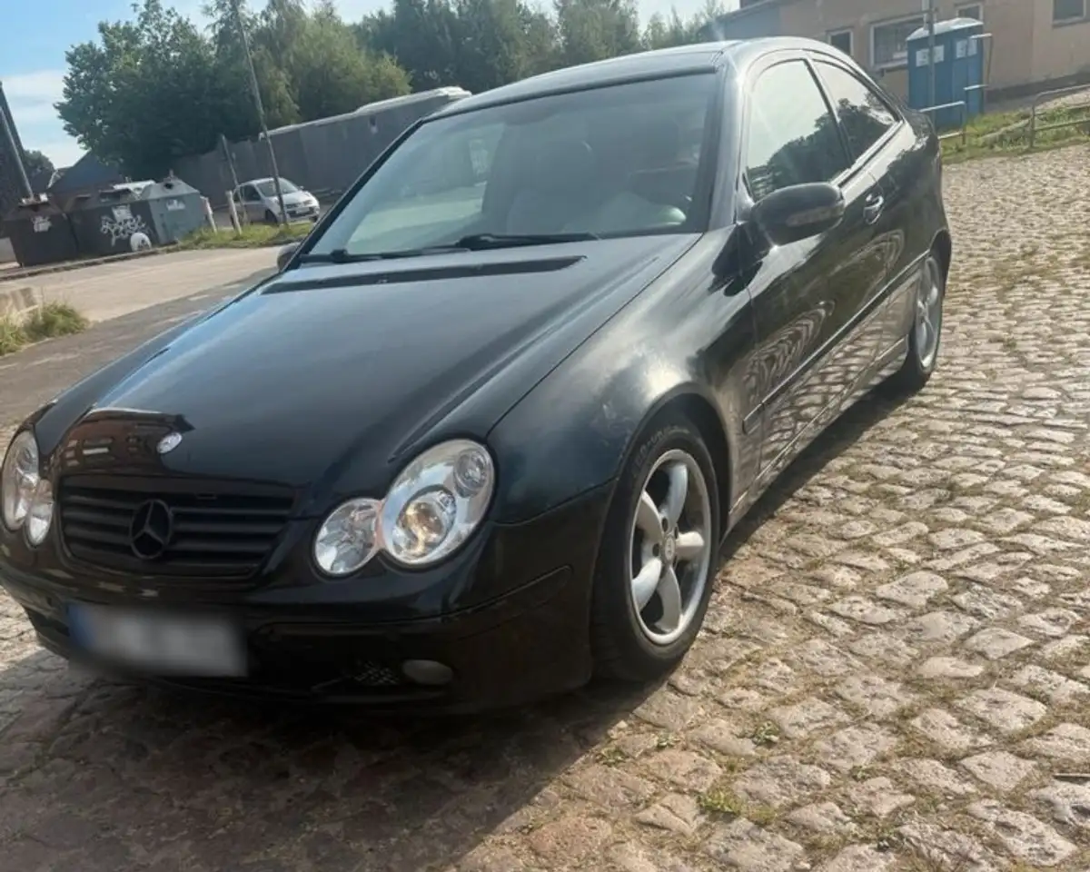 Mercedes-Benz C 200 Kompressor Sportcoupe, foto 2