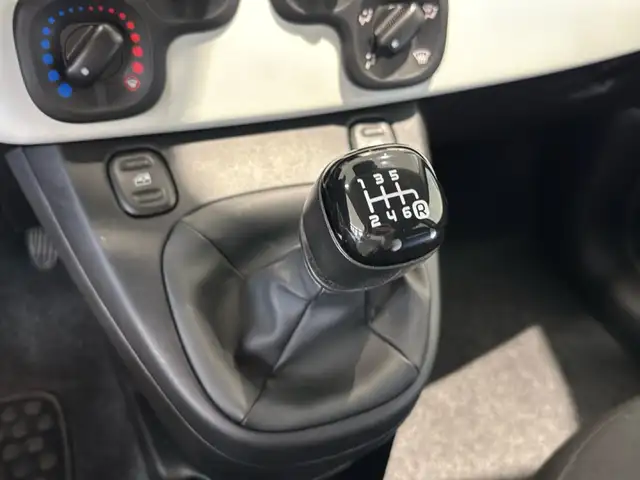 Fiat Panda view 12